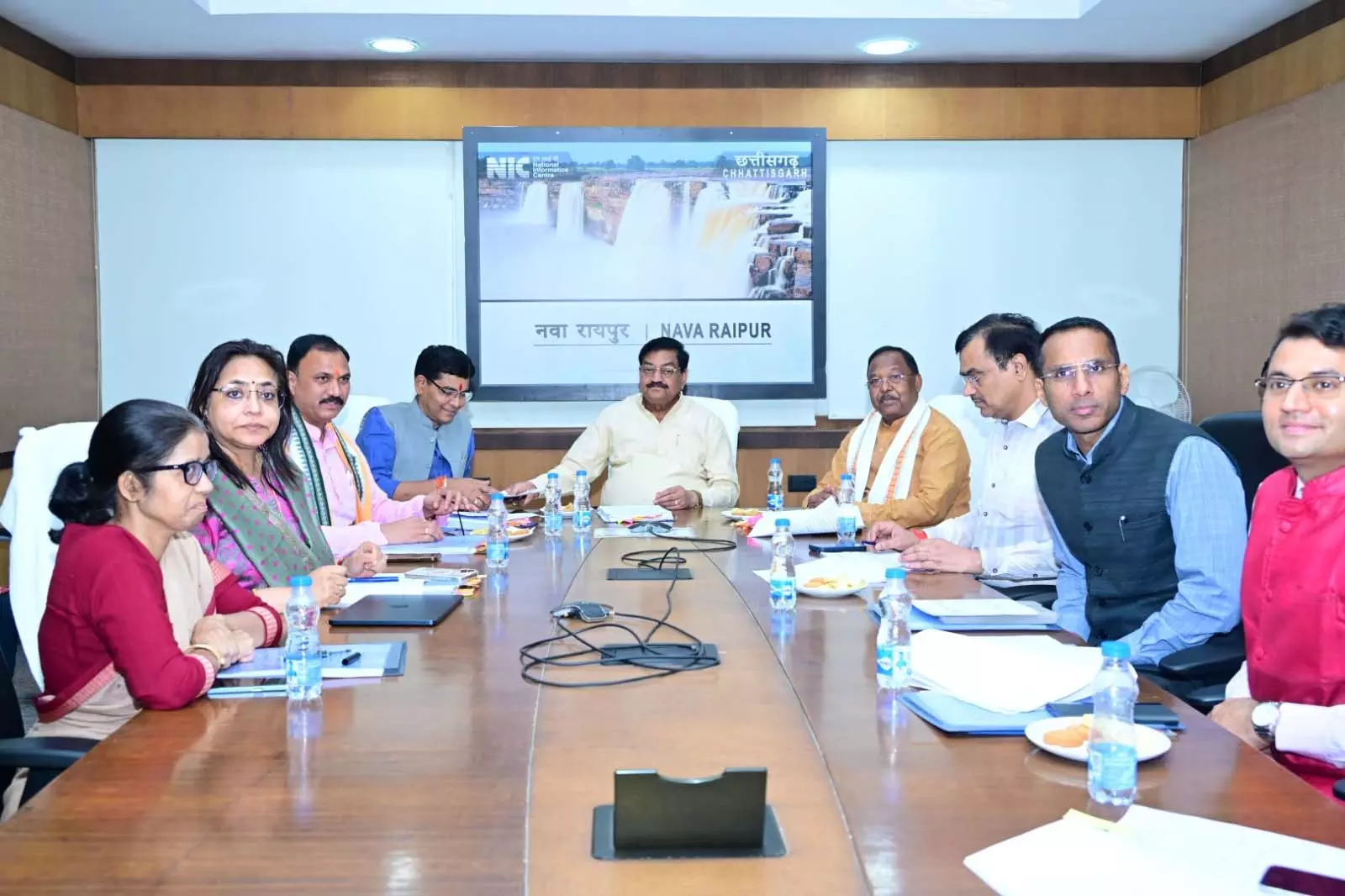 मंत्रिमंडलीय उप समिति की हुई बैठक, रामविचार नेताम हुए शामिल मंत्रिमंडलीय उप समिति की हुई बैठक, रामविचार नेताम हुए शामिल