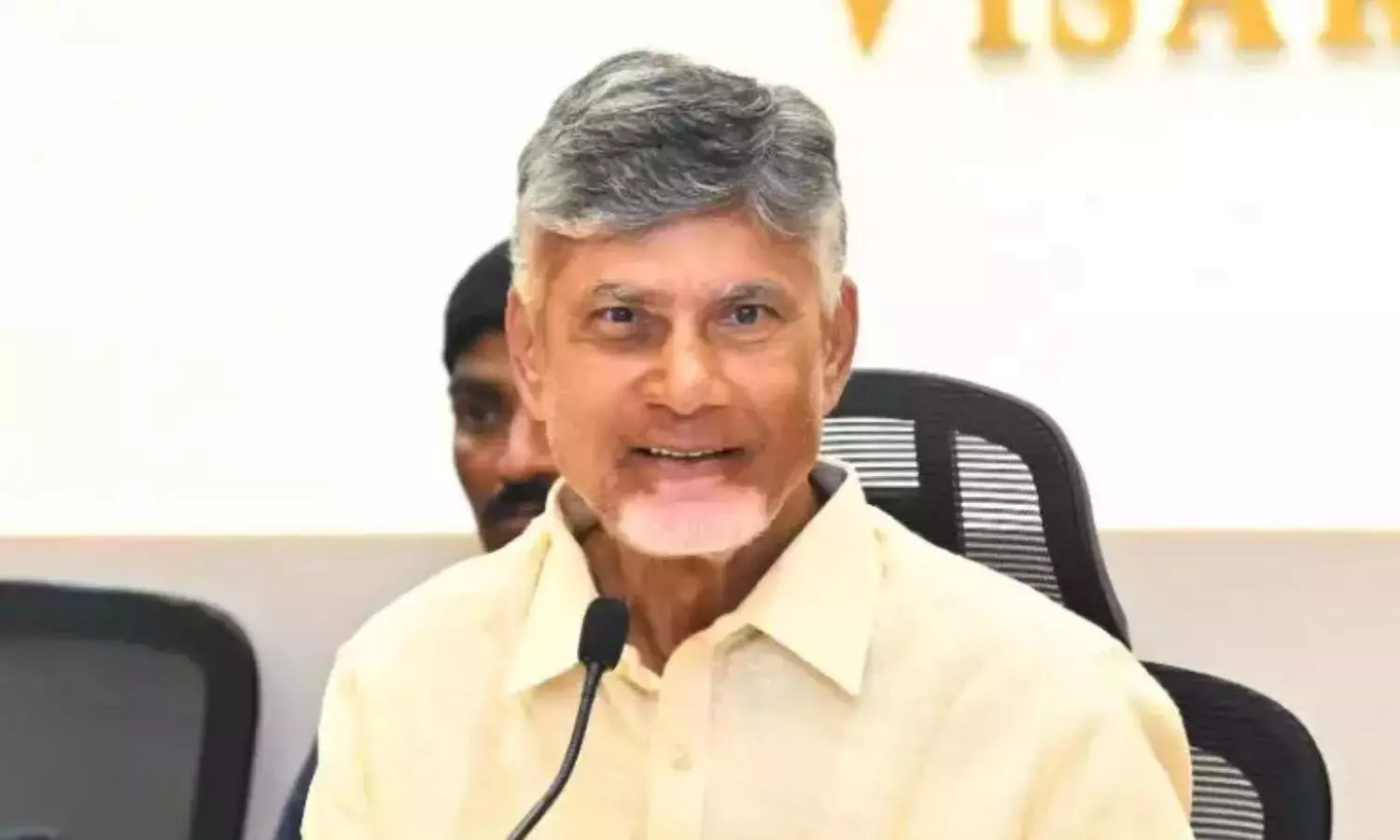 AP: तेलुगू देशम ने कुप्पम अध्यक्ष पद जीता AP: तेलुगू देशम ने कुप्पम अध्यक्ष पद जीता