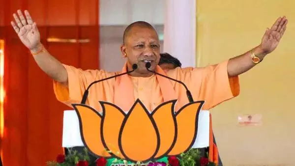 सपा नेता को योगी ने बताया पाकिस्तान का प्रवक्ता सपा नेता को योगी ने बताया पाकिस्तान का प्रवक्ता