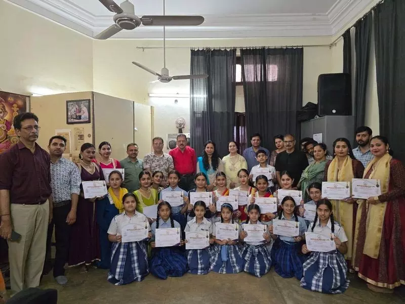 Jammu: विश्वविद्यालय में विश्व नृत्य दिवस मनाया गया Jammu: विश्वविद्यालय में विश्व नृत्य दिवस मनाया गया