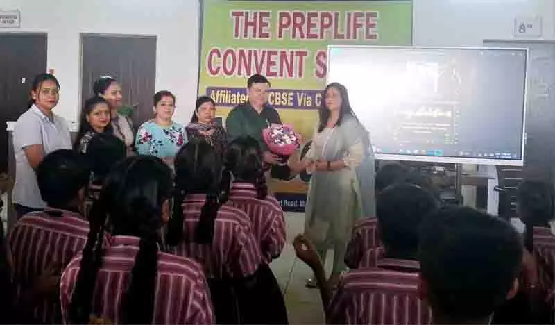 Dua को राज्य सॉफ्टबॉल निकाय का उपाध्यक्ष नियुक्त किया गया Dua को राज्य सॉफ्टबॉल निकाय का उपाध्यक्ष नियुक्त किया गया
