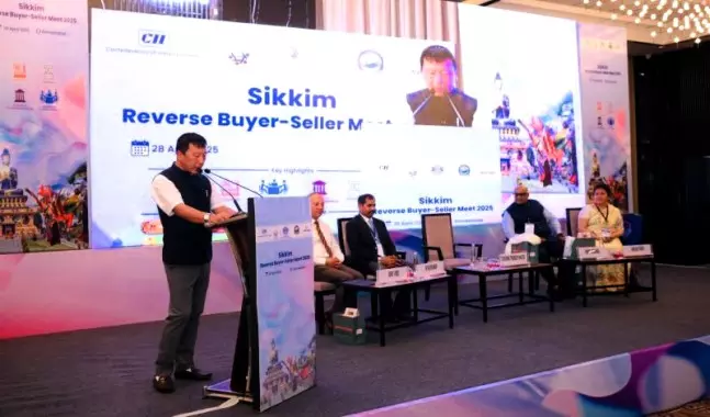 Sikkim में व्यापार साझेदारी और निवेश पर सम्मेलन अहमदाबाद में आयोजित Sikkim में व्यापार साझेदारी और निवेश पर सम्मेलन अहमदाबाद में आयोजित
