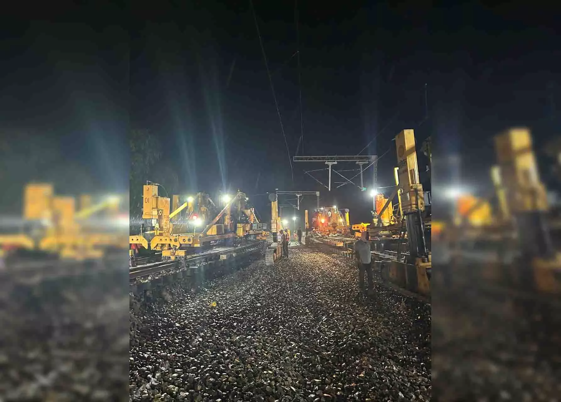 स्टेशन में रेलवे इंफ्रास्ट्रक्चर को नई रफ्तार, तीसरी लाइन परियोजना और यार्ड रिमॉडलिंग से संचालन क्षमता में सुधार की दिशा में उल्लेखनीय कदम स्टेशन में रेलवे इंफ्रास्ट्रक्चर को नई रफ्तार, तीसरी लाइन परियोजना और यार्ड रिमॉडलिंग से संचालन क्षमता में सुधार की दिशा में उल्लेखनीय कदम