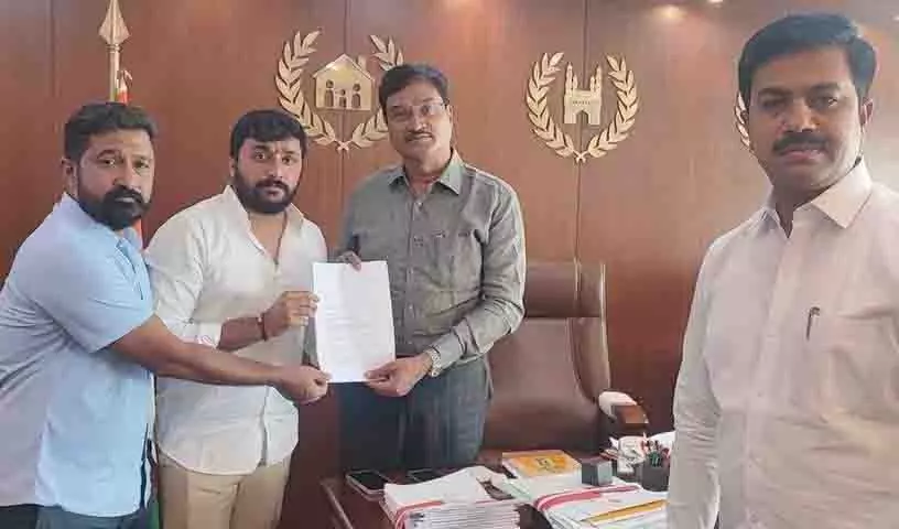 Hydra प्रतीक का दुरुपयोग करने वाले फर्जी सोशल मीडिया हैंडल के खिलाफ कार्रवाई करने का आग्रह किया Hydra प्रतीक का दुरुपयोग करने वाले फर्जी सोशल मीडिया हैंडल के खिलाफ कार्रवाई करने का आग्रह किया