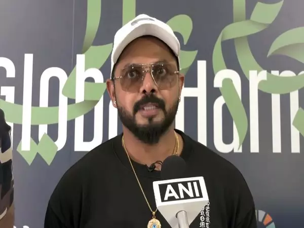 पूर्व भारतीय क्रिकेटर एस श्रीसंत नेTirupati Balaji temple में दर्शन किए पूर्व भारतीय क्रिकेटर एस श्रीसंत नेTirupati Balaji temple में दर्शन किए