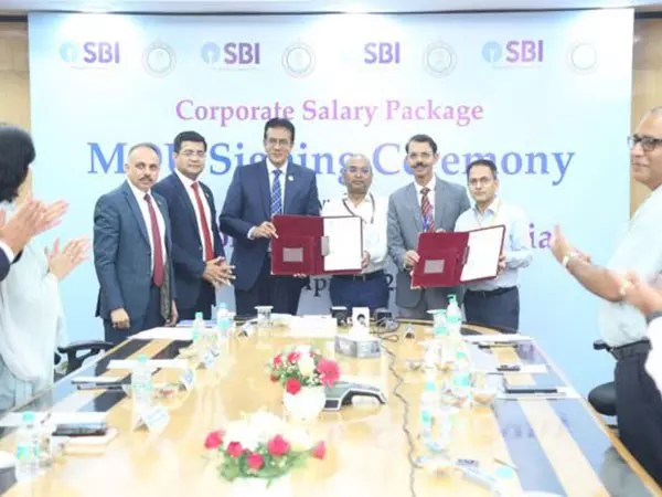 सीमा बंदरगाहों पर बैंकिंग सेवाएं बढ़ाएंगे SBI और LPAI सीमा बंदरगाहों पर बैंकिंग सेवाएं बढ़ाएंगे SBI और LPAI