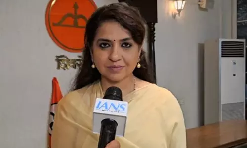 पहलगाम हमले पर कांग्रेस नेताओं के बयानों के ख‍िलाफ शिवसेना का प्रदर्शन, शाइना एनसी ने कहा- कांग्रेसियों का मानसिक संतुलन बिगड़ा