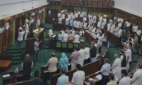Pahalgam हमले की निंदा में विधानसभा ने प्रस्ताव पेश कर शांति-सद्भाव का संकल्प लिया