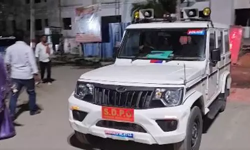 पुलिस और अपराधियों के बीच मुठभेड़, एक अपराधी घायल, दो गिरफ्तार