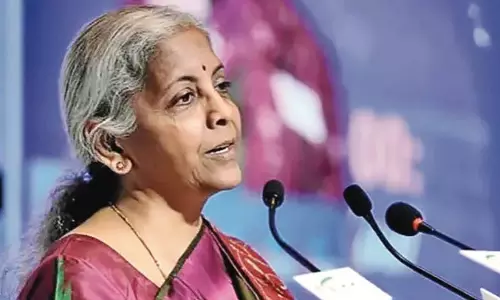 Sitharaman: 2-3 साल में रोजाना 1 बिलियन यूपीआई लेनदेन का लक्ष्य जरूरी