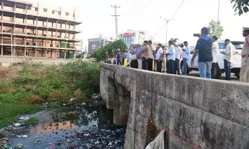 फास्ट-ट्रैक भूमिगत जल निकासी कार्य: Tummala फास्ट-ट्रैक भूमिगत जल निकासी कार्य: Tummala