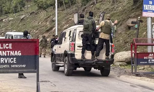 Pahalgam: कश्मीर घाटी में आतंकी हमले की आशंका Pahalgam: कश्मीर घाटी में आतंकी हमले की आशंका