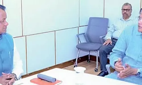 बैजयंत ने CM माझी से की मुलाकात, केंद्रपाड़ा के सर्वांगीण विकास के लिए मांगी मदद बैजयंत ने CM माझी से की मुलाकात, केंद्रपाड़ा के सर्वांगीण विकास के लिए मांगी मदद