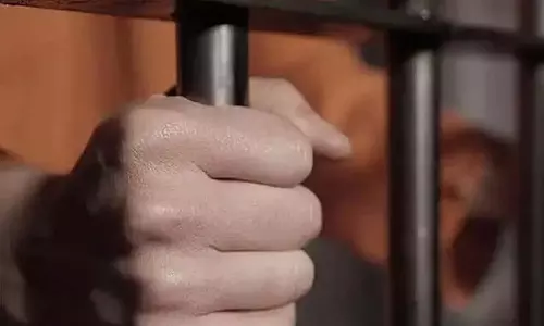 बलात्कार के आरोपी ने जेल में पीड़िता से की शादी बलात्कार के आरोपी ने जेल में पीड़िता से की शादी