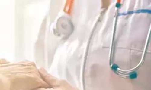 हॉस्‍टल में स्‍टाफ नर्स की संदिग्ध मौत, मेडिकल कॉलेज में थी तैनात