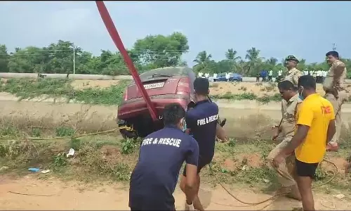 V.C. नहर में एक और हादसा: कार के अंदर तीन शव मिले