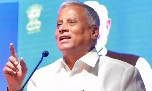 उम्मीदवारों से पवित्र धागा, मंगलसूत्र उतारने के लिए न कहें: Min