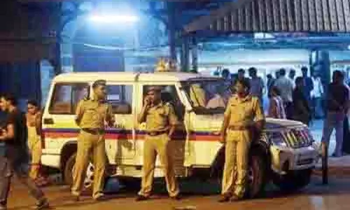 राज्य में दीर्घकालीन वीजा के साथ 10 पाकिस्तानी हिंदू, निर्वासन की जरूरत नहीं: Police राज्य में दीर्घकालीन वीजा के साथ 10 पाकिस्तानी हिंदू, निर्वासन की जरूरत नहीं: Police