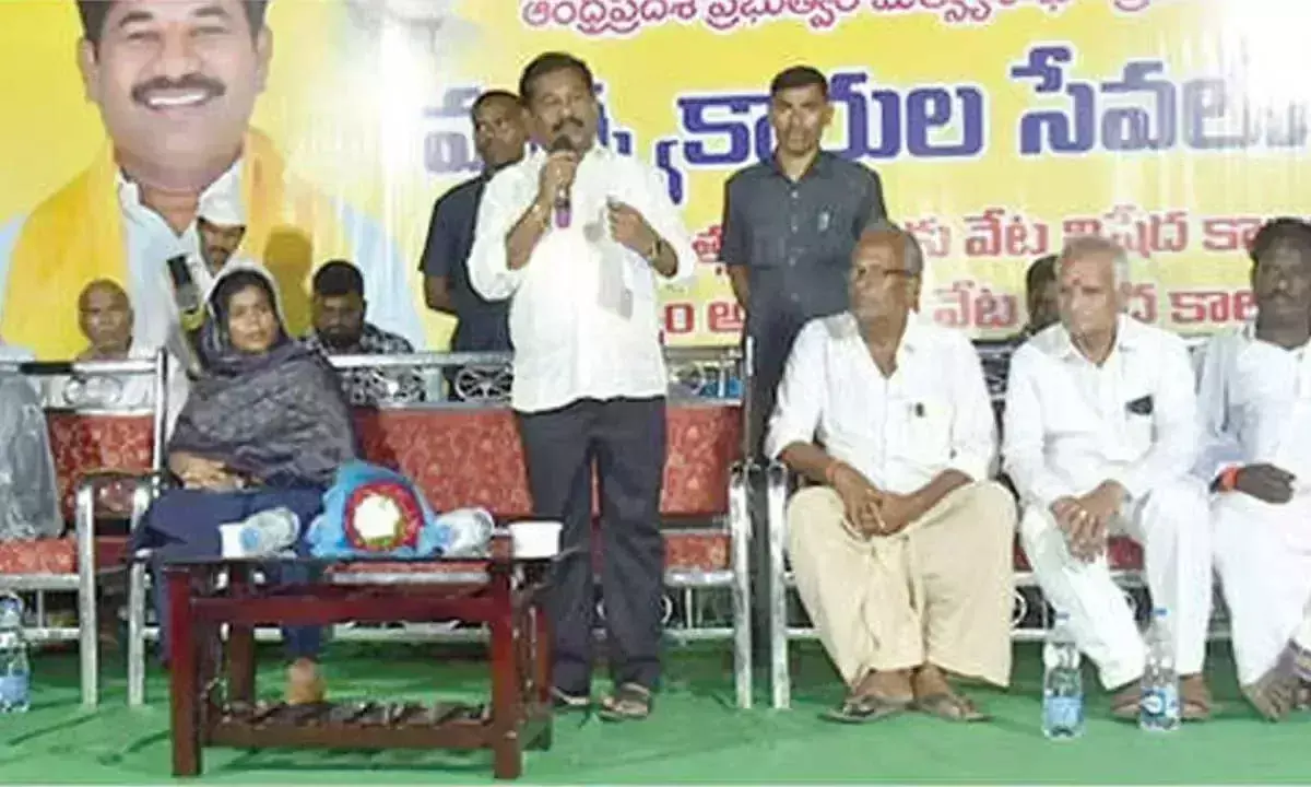 Andhra: मछली पकड़ने की अनुमति न देने की अवधि के लिए मुआवजा वितरित किया गया Andhra: मछली पकड़ने की अनुमति न देने की अवधि के लिए मुआवजा वितरित किया गया