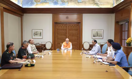 PM मोदी ने रक्षामंत्री, अजीत डोभाल और तीनों सेना चीफ के साथ हाईलेवल मीटिंग की
