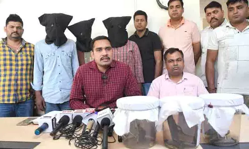 Panchkula में अवैध हथियारों के साथ 3 गिरफ्तार Panchkula में अवैध हथियारों के साथ 3 गिरफ्तार