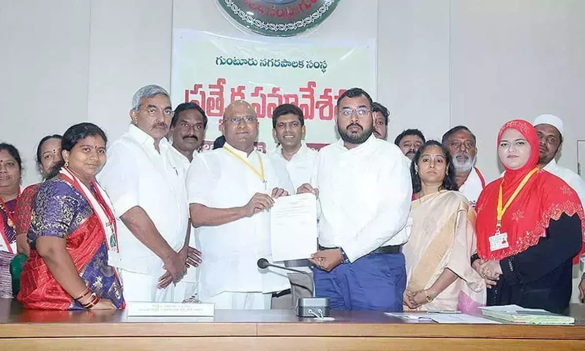 Andhra: कोवेलामुदी रवींद्र गुंटूर के नए मेयर हैं Andhra: कोवेलामुदी रवींद्र गुंटूर के नए मेयर हैं
