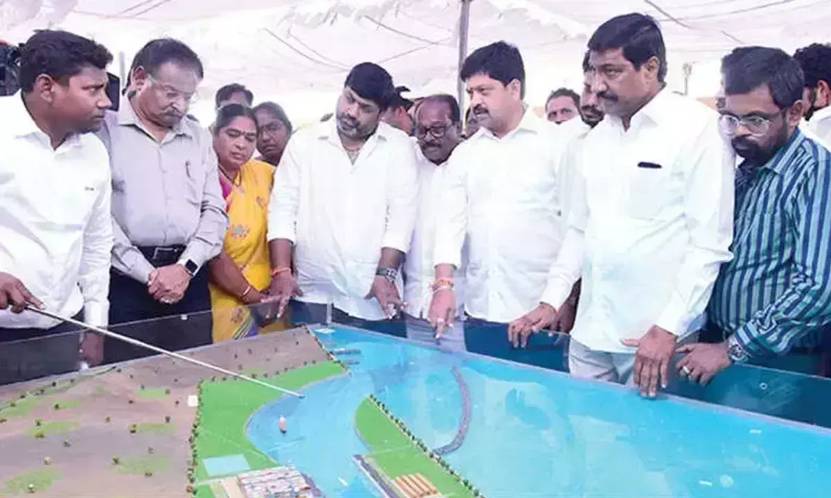 Andhra: मंत्री ने आश्वासन दिया कि कार्य समय सीमा से पहले पूरा हो जाएगा