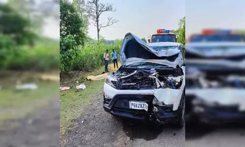 सड़क हादसे में पिता और 10 साल की बेटी की गई जान, ऐसे खून से लाल हुई सड़क