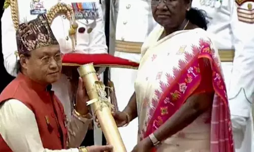 भारत के राष्ट्रपति ने Sikkim के नरेन गुरुंग को पद्मश्री से सम्मानित किया