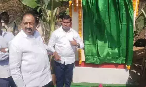 अधिकारियों द्वारा प्रोटोकॉल का उल्लंघन करने पर कांग्रेस के आदिवासी MLA को अपमान का सामना करना पड़ा