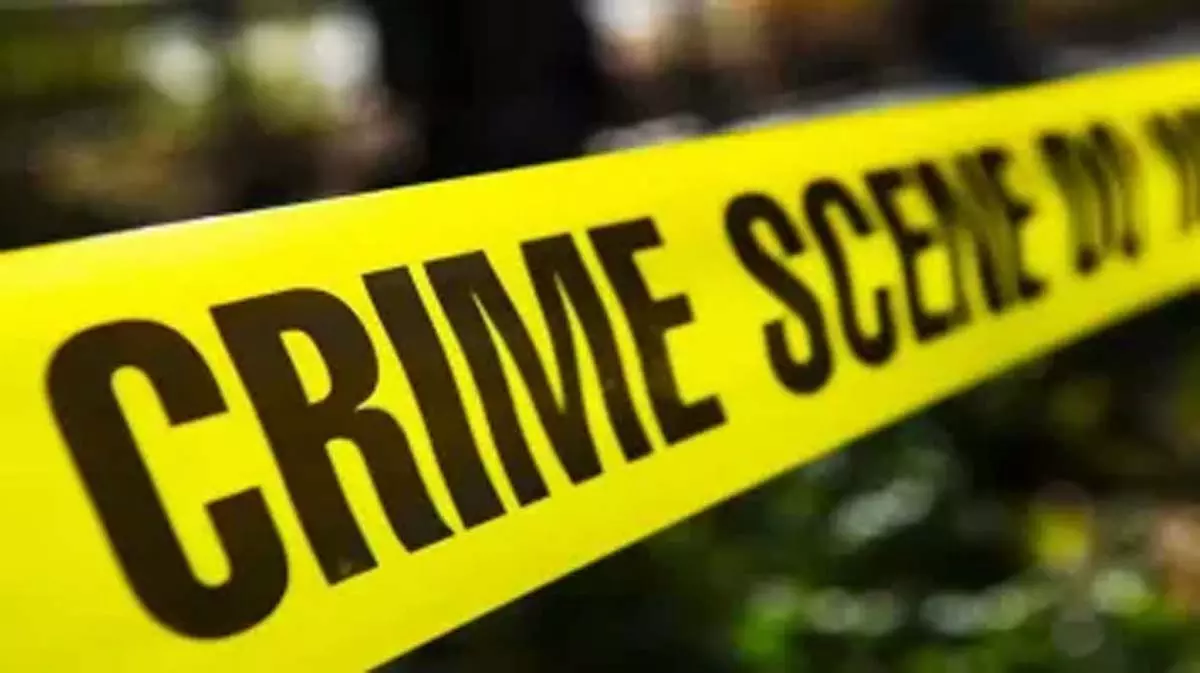 घरेलू हिंसा से तंग आकर फंदे में झूली महिला, पंखे में लगाया मौत को गले घरेलू हिंसा से तंग आकर फंदे में झूली महिला, पंखे में लगाया मौत को गले