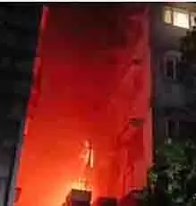 Kolkata: होटल में भीषण आग, 14 लोगों की मौत Kolkata: होटल में भीषण आग, 14 लोगों की मौत