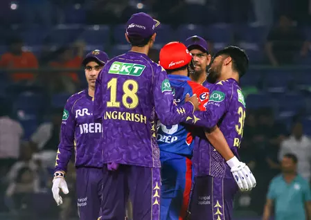 आईपीएल 2025 : पुरुष टी20 क्रिकेट में इतिहास रचने से सिर्फ एक विकेट दूर केकेआर के सुनील नरेन आईपीएल 2025 : पुरुष टी20 क्रिकेट में इतिहास रचने से सिर्फ एक विकेट दूर केकेआर के सुनील नरेन