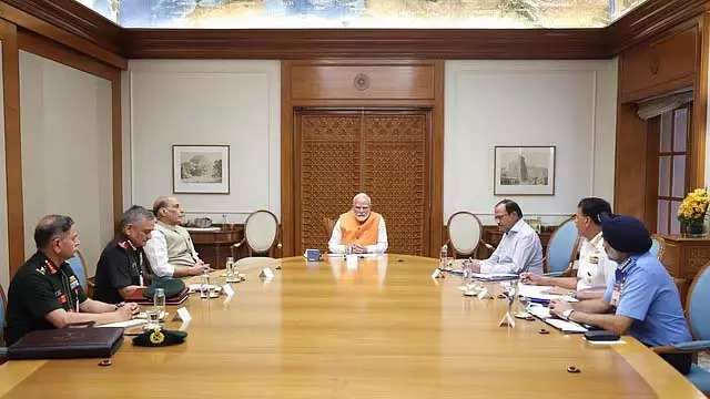 पहलगाम आतंकी हमला: PM Modi की अगुवाई में CCPA की बैठक आज पहलगाम आतंकी हमला: PM Modi की अगुवाई में CCPA की बैठक आज