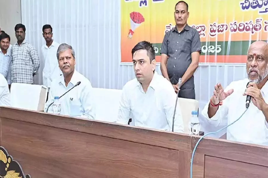 जिला परिषद की आम सभा ने एसएससी उत्तीर्ण प्रतिशत बढ़ाने पर ध्यान केंद्रित किया जिला परिषद की आम सभा ने एसएससी उत्तीर्ण प्रतिशत बढ़ाने पर ध्यान केंद्रित किया