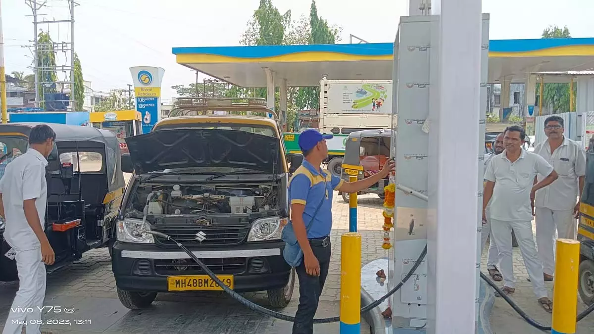 पुणे पेट्रोल डीलर्स 1 मई से टोरेंट गैस आउटलेट्स पर CNG की बिक्री बंद कर देंगे पुणे पेट्रोल डीलर्स 1 मई से टोरेंट गैस आउटलेट्स पर CNG की बिक्री बंद कर देंगे