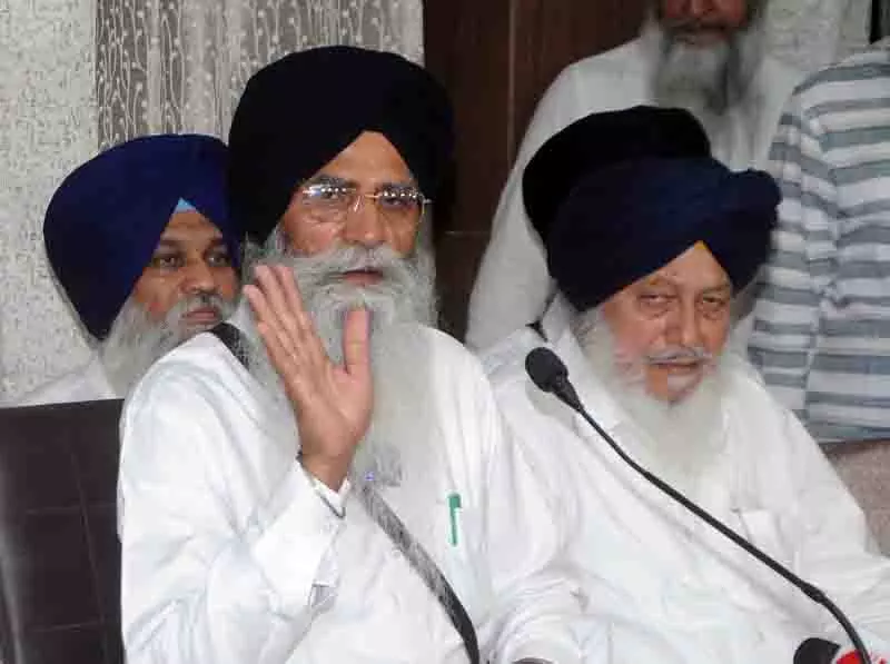 SGPC ने कनाडा में चुनाव जीत पर पंजाबियों को बधाई दी SGPC ने कनाडा में चुनाव जीत पर पंजाबियों को बधाई दी