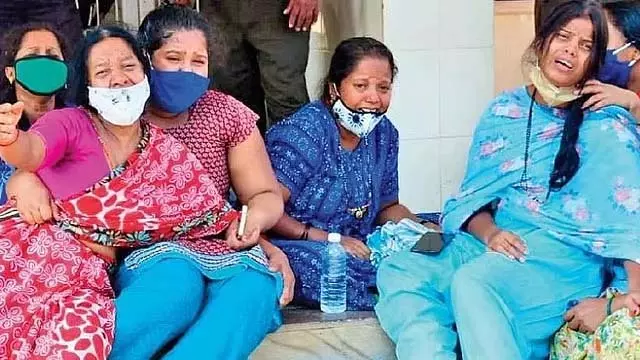 4 साल बाद भी मांगें पूरी नहीं, पीड़ितों को अगली कैबिनेट बैठक में मान्यता मिलने की उम्मीद 4 साल बाद भी मांगें पूरी नहीं, पीड़ितों को अगली कैबिनेट बैठक में मान्यता मिलने की उम्मीद