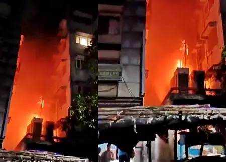 Kolkata hotel fire: प्रधानमंत्री मोदी ने शोक व्यक्त किया, पीड़ित परिवारों के लिए राशि की घोषणा की Kolkata hotel fire: प्रधानमंत्री मोदी ने शोक व्यक्त किया, पीड़ित परिवारों के लिए राशि की घोषणा की