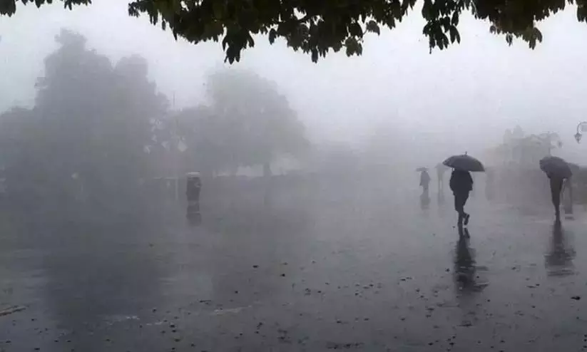 आज आंधी के साथ बारिश; तेज हवायें भी संभव आज आंधी के साथ बारिश; तेज हवायें भी संभव