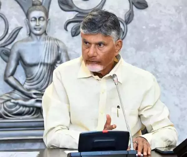 72 घंटे के भीतर प्रारंभिक रिपोर्ट दे सिंहाचलम घटना पर CM Chandrababu 72 घंटे के भीतर प्रारंभिक रिपोर्ट दे सिंहाचलम घटना पर CM Chandrababu