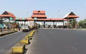 Thrissur कलेक्टर के यू-टर्न लेने के बाद पलियेक्कारा टोल वसूली फिर से शुरू होगी Thrissur कलेक्टर के यू-टर्न लेने के बाद पलियेक्कारा टोल वसूली फिर से शुरू होगी