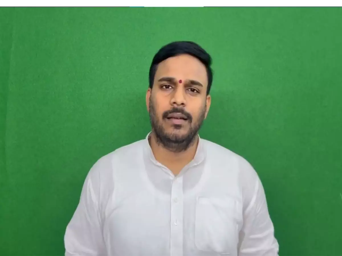 इसके लिए कौन जिम्मेदार है?: YSRCP ने विजाग मंदिर दुर्घटना पर आंध्र प्रदेश सरकार से सवाल किया इसके लिए कौन जिम्मेदार है?: YSRCP ने विजाग मंदिर दुर्घटना पर आंध्र प्रदेश सरकार से सवाल किया
