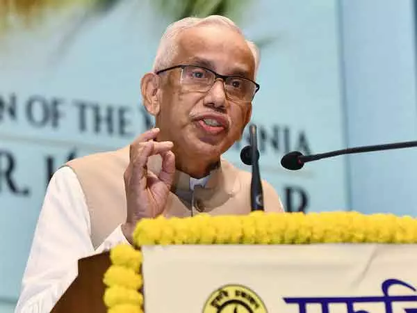 Governor S Abdul Nazeer ने विशाखापत्तनम मंदिर दुर्घटना के पीड़ितों के प्रति संवेदना व्यक्त की Governor S Abdul Nazeer ने विशाखापत्तनम मंदिर दुर्घटना के पीड़ितों के प्रति संवेदना व्यक्त की