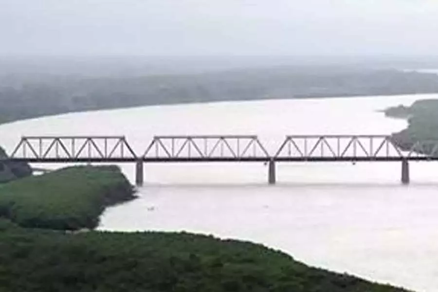 North Korea , रूस ने तुमेन नदी पर सड़क पुल का निर्माण शुरू किया: सियोल North Korea , रूस ने तुमेन नदी पर सड़क पुल का निर्माण शुरू किया: सियोल