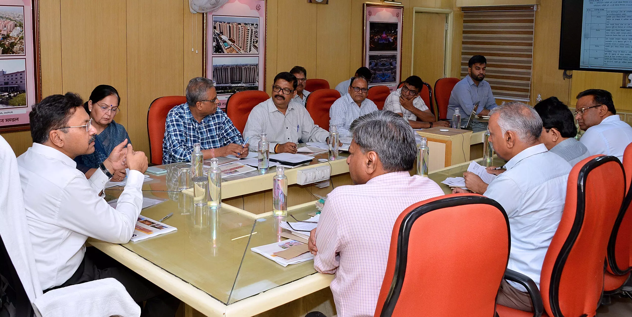 Jaipur: आवासन मंडल परियोजना समिति की 173वीं बैठक Jaipur: आवासन मंडल परियोजना समिति की 173वीं बैठक