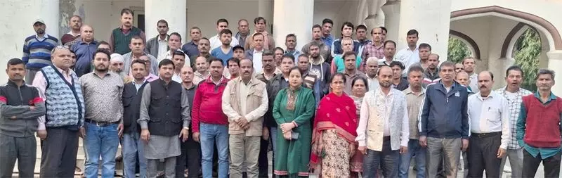 JCT मिल श्रमिकों का PF सुरक्षित, आयुक्त ने आश्वासन दिया JCT मिल श्रमिकों का PF सुरक्षित, आयुक्त ने आश्वासन दिया