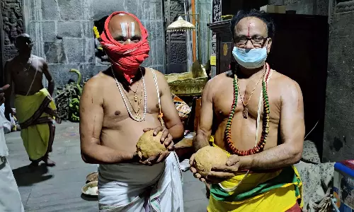 Simhachalam: चंदनोत्सवम के लिए 2 लाख भक्तों के आने की उम्मीद