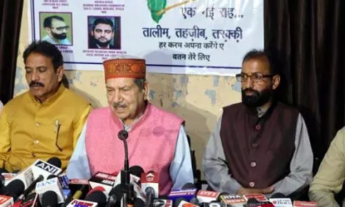आतंकवादियों को स्थानीय कब्रिस्तान में नहीं दफनाया जाना चाहिए: Indresh Kumar आतंकवादियों को स्थानीय कब्रिस्तान में नहीं दफनाया जाना चाहिए: Indresh Kumar