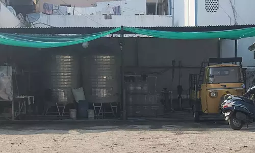 Hyderabad में टैंकरों से भूजल सूख गया, अधिकारी चुप